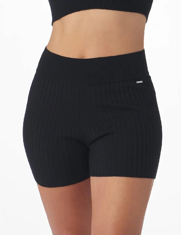 Elite Short In Black