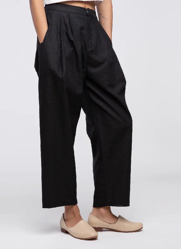 Waxy Pleated Tapered Cropped Pant (Unisex) - Black