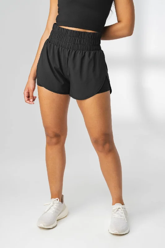 The Vista Short - Midnight