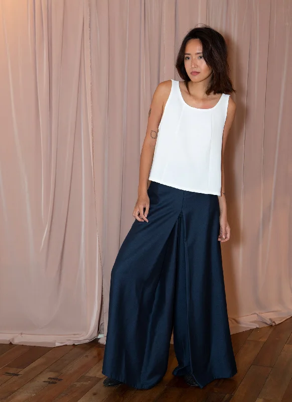 Wind Lantern Front Pleat Wide Leg Pant in Deep Blue