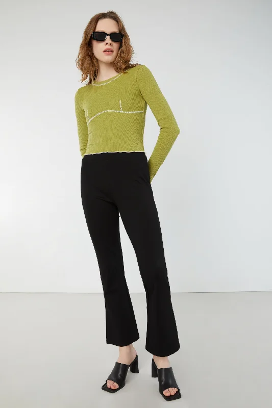 CONTRAST STITCH TOP